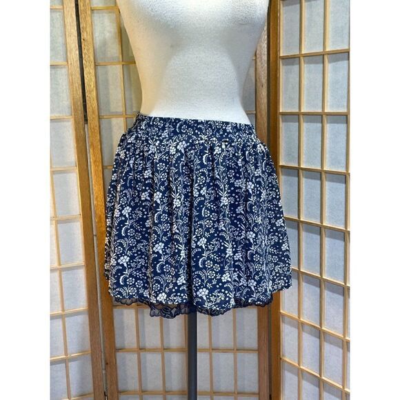 Forever 21 Med Floral Miniskirt - Picture 9 of 9